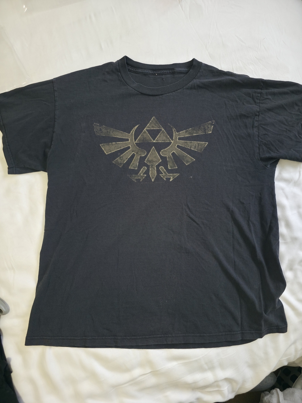 Vintage Zelda Black Graphic Tee with Gold Triforce Emblem Unisex Shirt